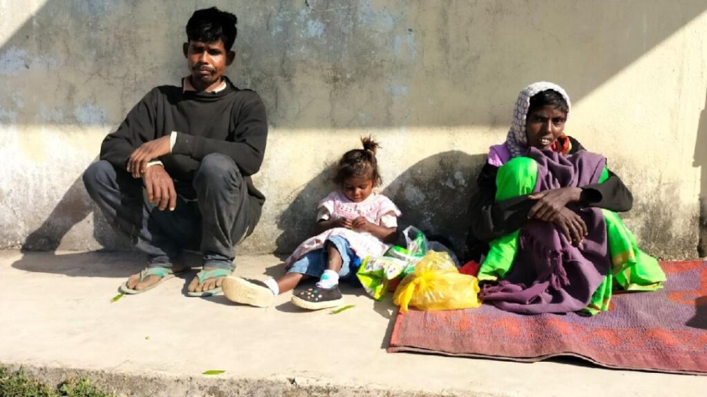 गरीब मां ने 5 हजार में नवजात शिशु को बेचा! दर्दभरा दास्तां, Gumla Jharkhand News