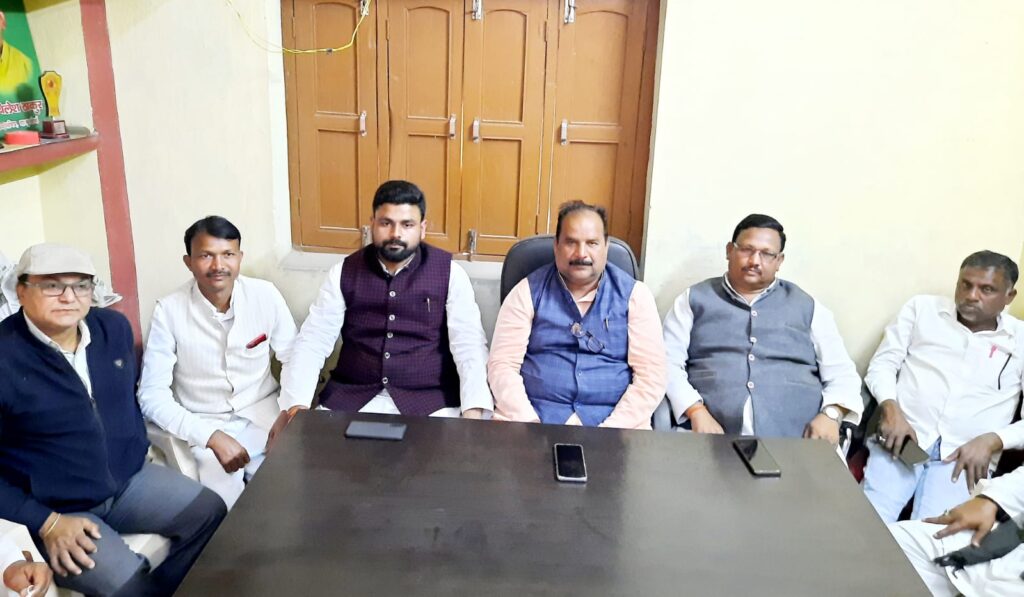 गढ़वा पूर्व विधायक पर झामूमो का जुबानी हमला