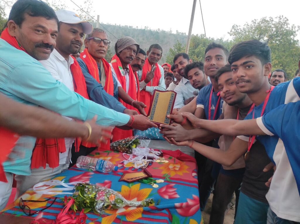 नेताजी सुभाष चंद्र बोस क्लब की बालिका टीम बनी चैंपियन