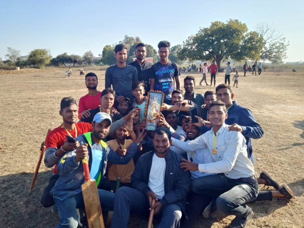 महाकाल क्रिकेट क्लब टूर्नामेंट का फाइनल मुकाबला गढ़वा जिला के करकटा बनाम पलामू जिला के मुरमा कला के बीच।