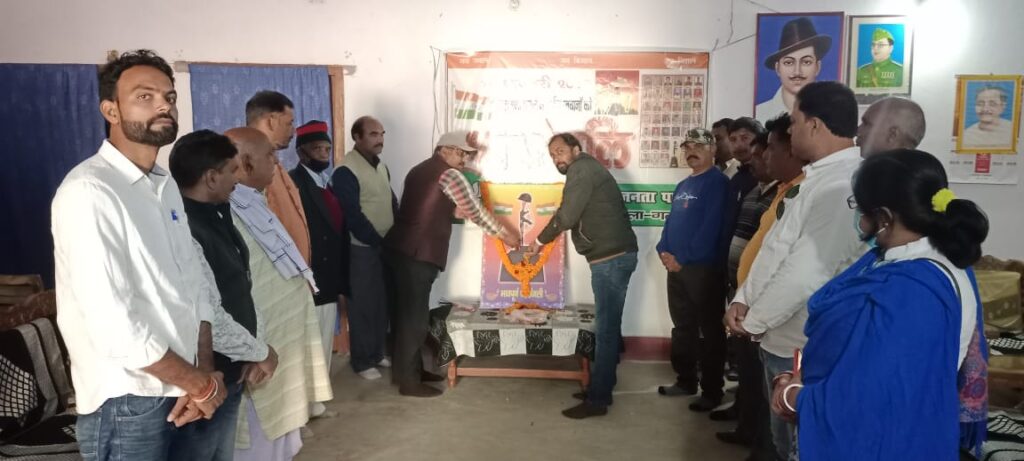 पुलवामा हमले में शहीद वीर जवानों की याद में श्रद्धांजलि सभा का हुआ आयोजन