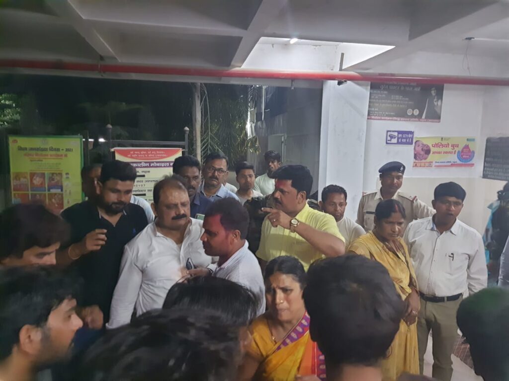 होली में छाया मातम, बोलरो ने टेंपो को मारी टक्कर