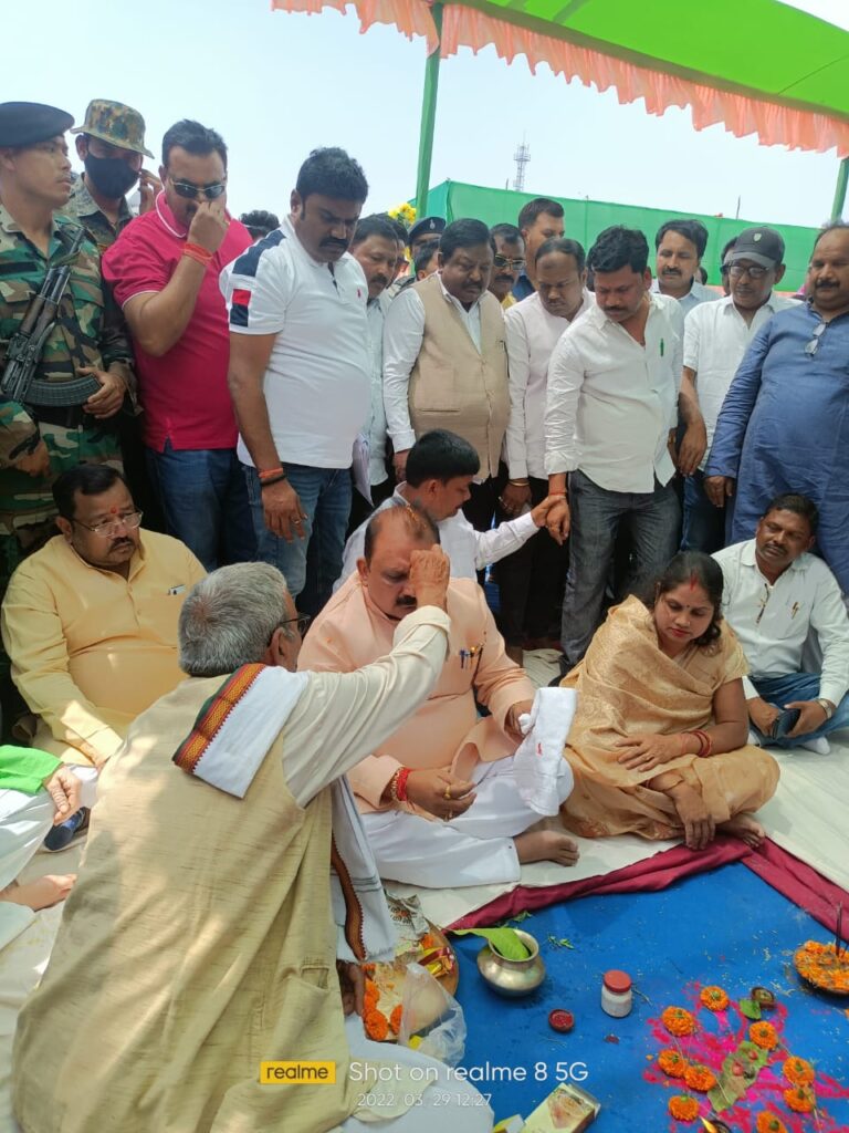 गढ़वा में फुटबॉल स्टेडियम का हुआ शिलान्यास, Garhwa Drishti News