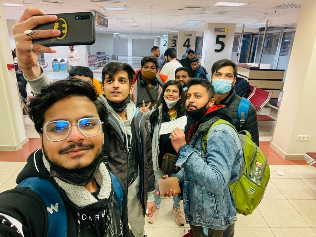 युक्रेन से आया गढ़वा जिला का दो छात्र,
