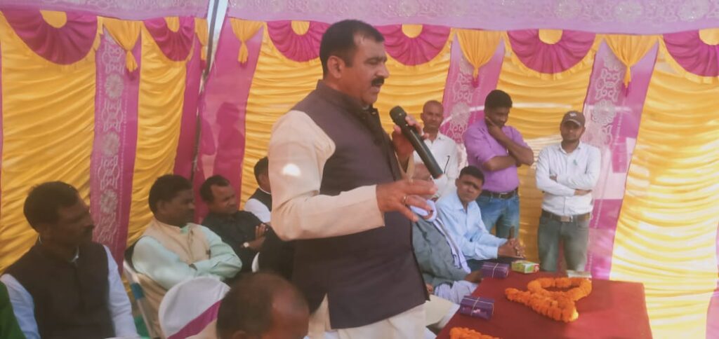 पांडू प्रखंड भाजपा मंडल योजनाओं का लाभ लाभुकों तक पहुंचाने एवं क्षेत्र में समुचित विकास हेतु है प्रयासरत – डॉ. ईश्वर सागर चंद्रवंशी।