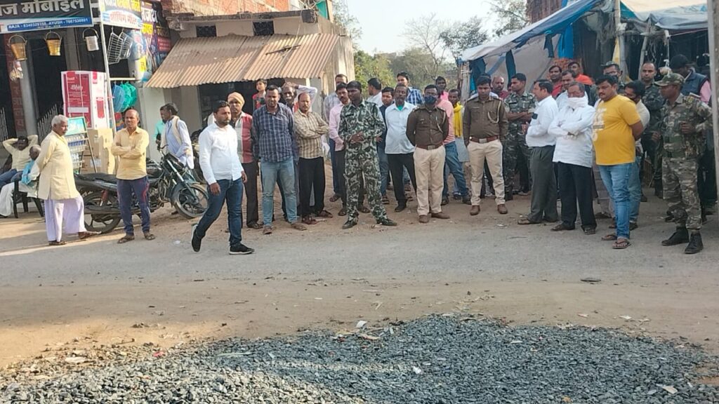 तीन दिन लगातार माफी के पश्चात विवादित भूमि‌ अधिकारियों के द्वारा डंडई बाजार समिति की होने की हुई पुष्टि