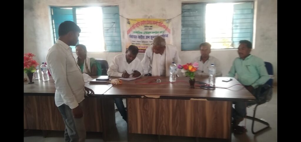 भंडरिया प्रखंड के पंचायत कर चाली एवं भंडरिया में सोशल ऑडिट का पंचायत स्तरीय जनसुनवाई कार्यक्रम का आयोजन किया गया