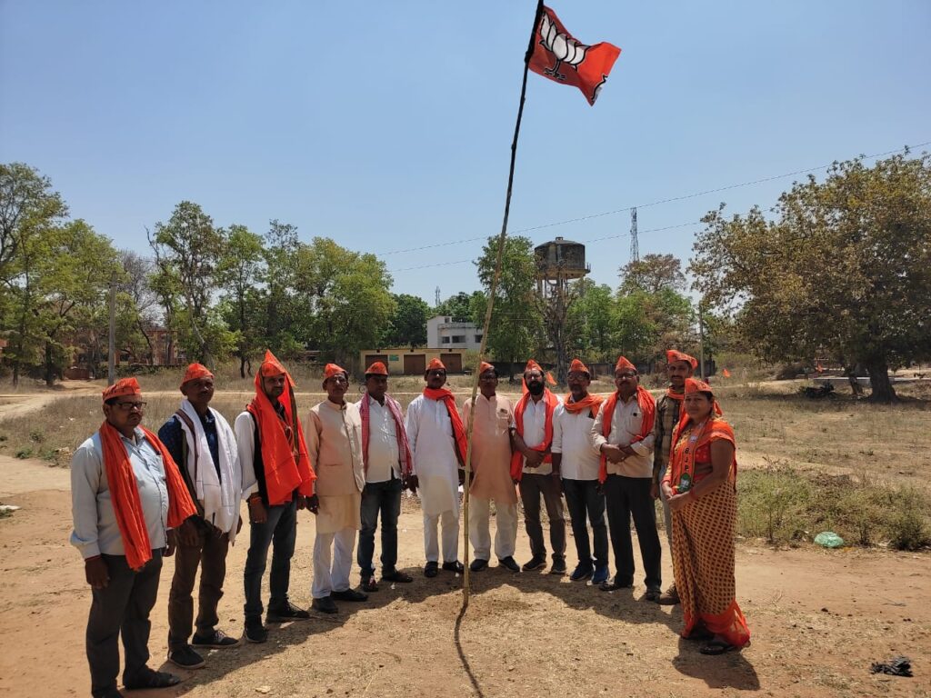 भाजपाइयों ने मनाया 42वां स्थापना दिवस