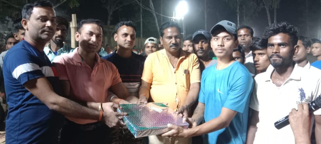 क्वाटर फाइनल मुकाबले में बहियार खुर्द ने बुलका को 19 रनों से पराजित कर किया