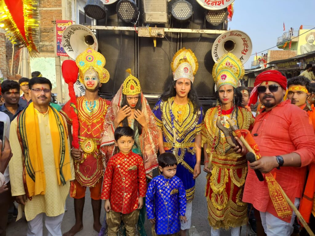 रामनवमी के शुभ अवसर पर राम भक्तों ने निकाला सोभा यात्रा।