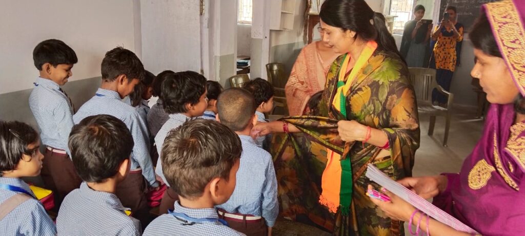 भाजपा नेत्री लवली आनंद ने ज्योतिबा फुले का 195 वां जयंती समारोह मनाया