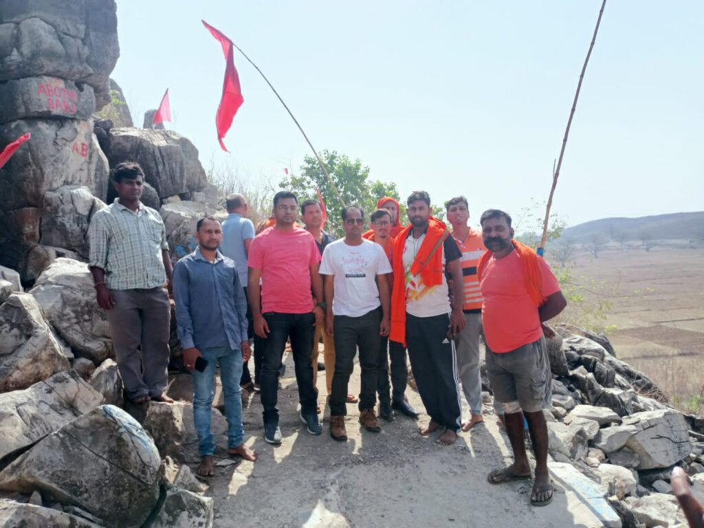 शिव पहाड़ी मंदिर को पर्यटक स्थल का दर्जा दिलाएंगे तुफानी पोद्दार