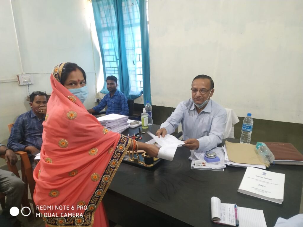 26 मुखिया 29 वार्ड सदस्यों ने भरा पर्चा