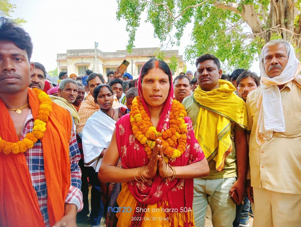तीसरे चरण के छठे दिन 27 मुखिया एवं 63 वार्ड सदस्य पद के उम्मीदवार ने नामांकन दाखिल किया।