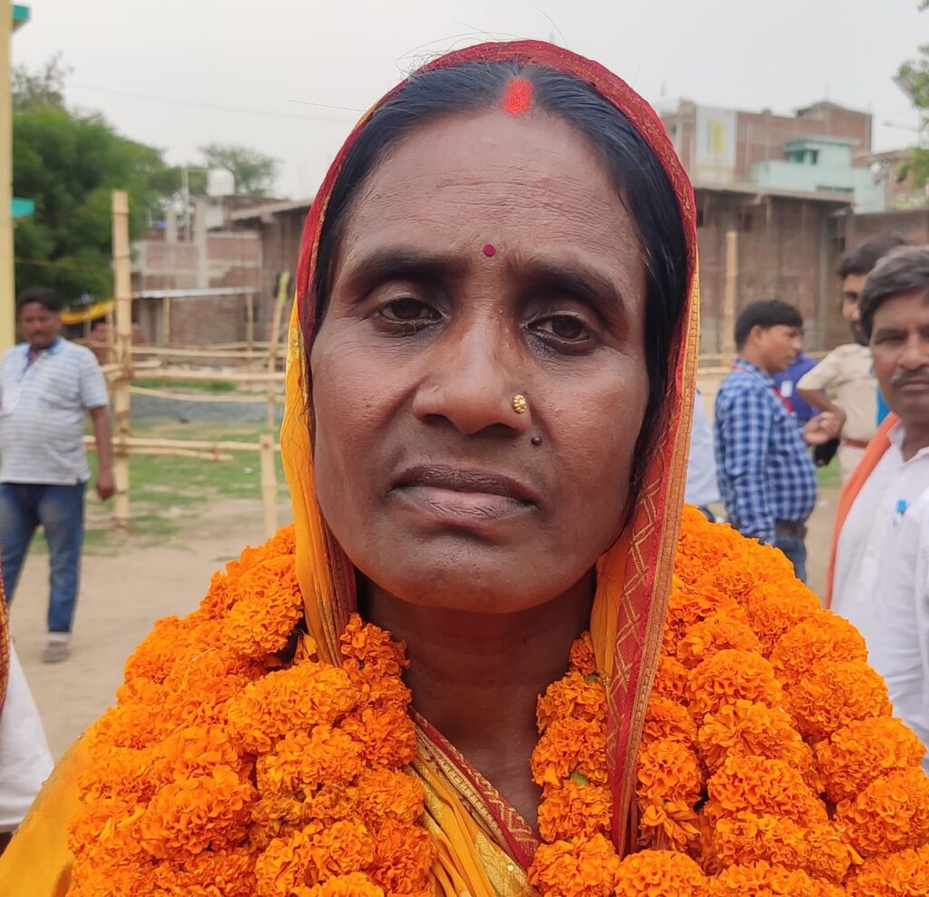 लईची देवी भवनाथपुर  के बनसानी  पंचायत से मुखिया निर्वाचित