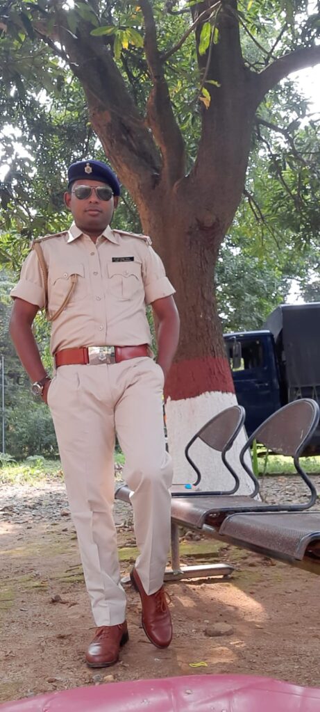 सातवीं से दसवीं जेपीएससी परीक्षा में जेएनवी गढ़वा के प्रभात का हुआ चयन।