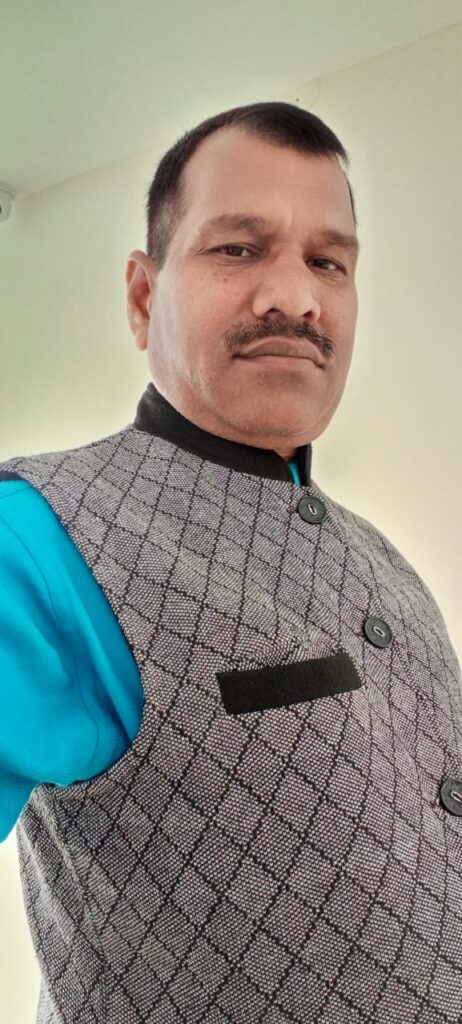 समाजसेवी अशोक कुमार चौधरी ने आवासीय शिक्षा नीति लागू करने को लेकर झारखंड प्रदेश के शिक्षा मंत्री के पास लिखा पत्र।