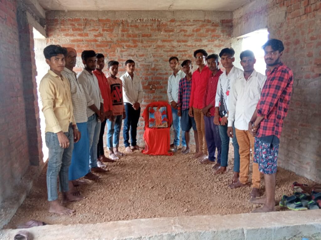 सामाजिक संगठन के सदस्यों ने मनाया स्वामी विवेकानंद की पुण्यतिथि
