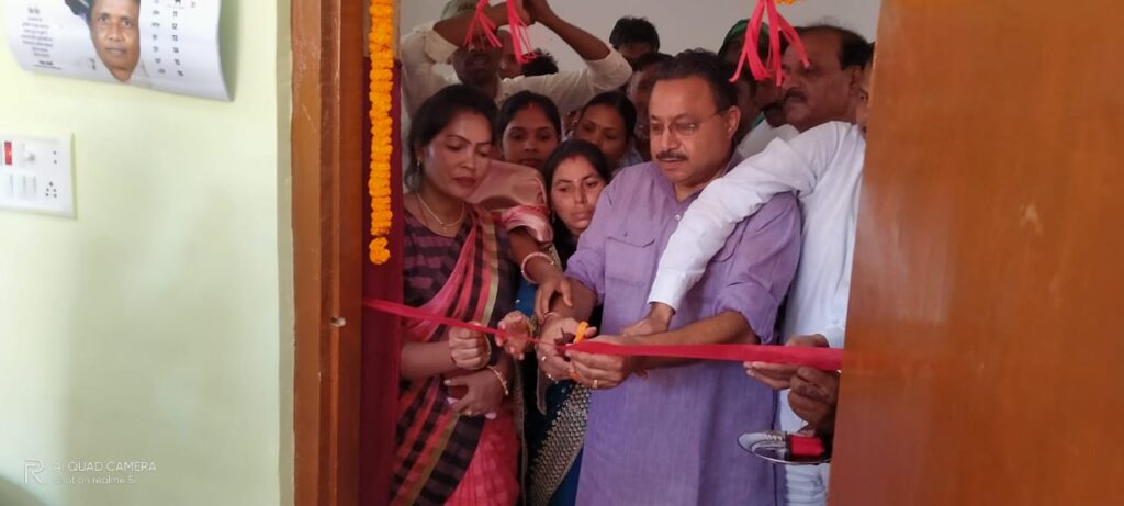 भवनाथपुर प्रखंड मे प्रमुख कार्यालय का किया गया उद्घाटन