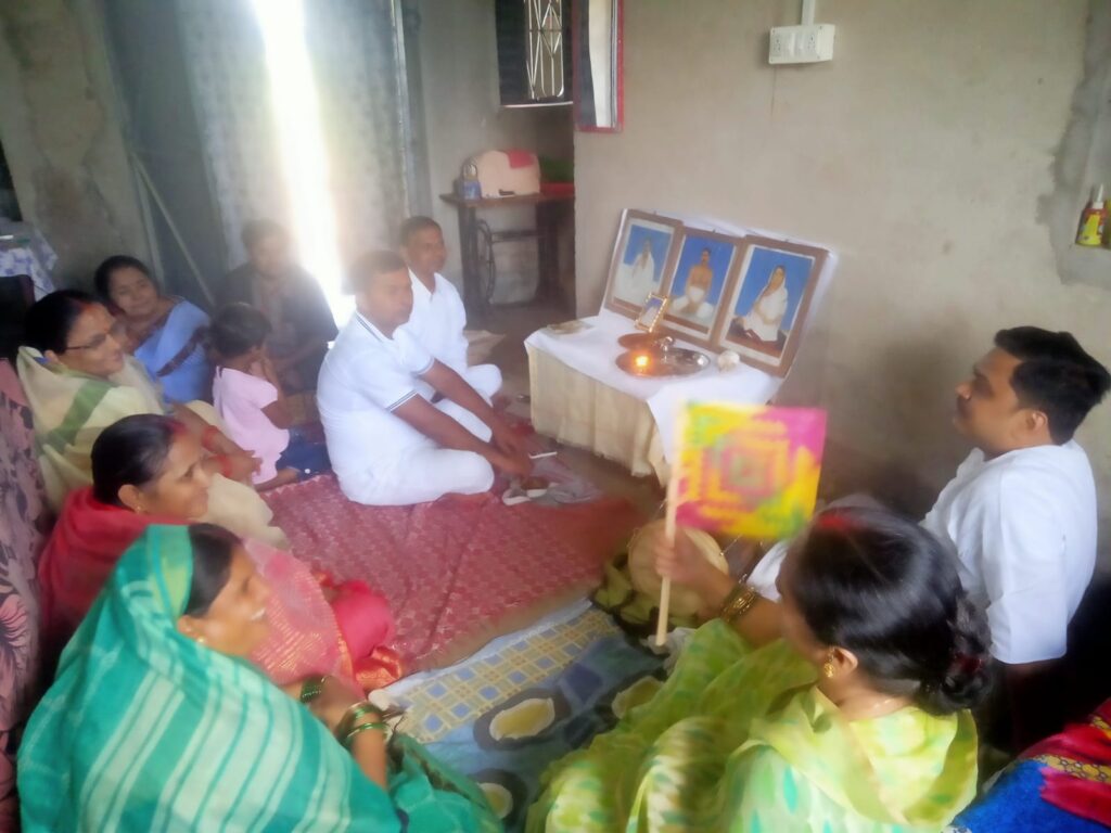 सत्संग उपयोजना केंद्र रेलवे स्टेशन रोड जंगीपुर के प्रांगण में सत्संग सह मातृ सम्मेलन का किया गया आयोजन।