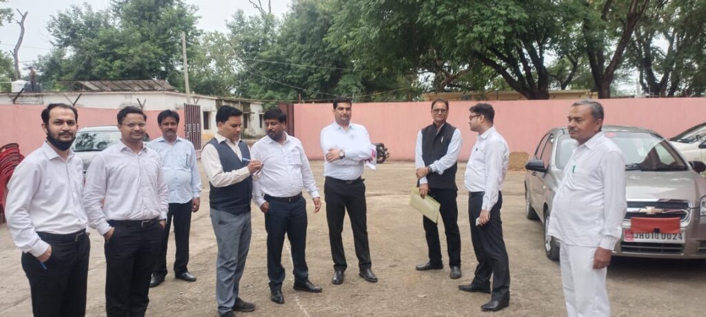 मुख्य न्यायिक दंडाधिकारी संतोष आनंद ने व्यवहार न्यायालय भवन के उद्घाटन की तैयारियों का लिया जायजा।
