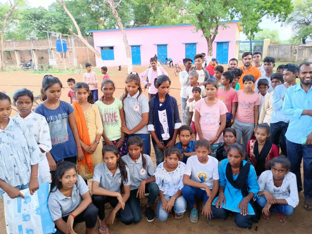 : कांडी हाई स्कूल के मैदान में सुब्रतो नॉक आउट टूर्नामेंट का आयोजन किया गया