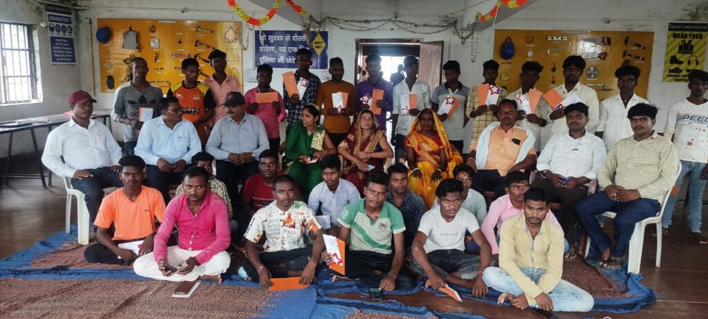 कल्याण गुरुकुल गढ़वा में बैच नंबर 22 का विदाई समारोह का आयोजन किया गया