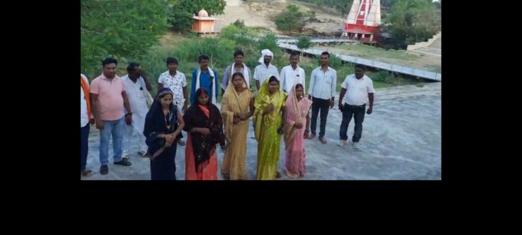सतबहिनी झरना तीर्थ में प्रखंंड स्तरीय नवनिर्वाचित मुखिया संघ का किया गया गठन,अमित दुबे निर्विरोध चुने गए अध्यक्ष
