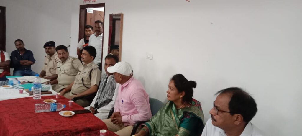 रमना थाना परिसर में मोहर्रम पर्व को लेकर शांति समिति की बैठक हुई संपन्न।