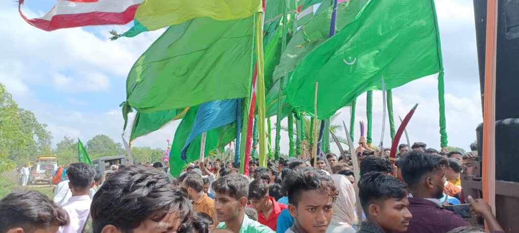 मोहर्रम का बड़की चौकी का जुलूस निकाला गया, या अली या हुसैन के नारों से गूंज उठा इलाका
