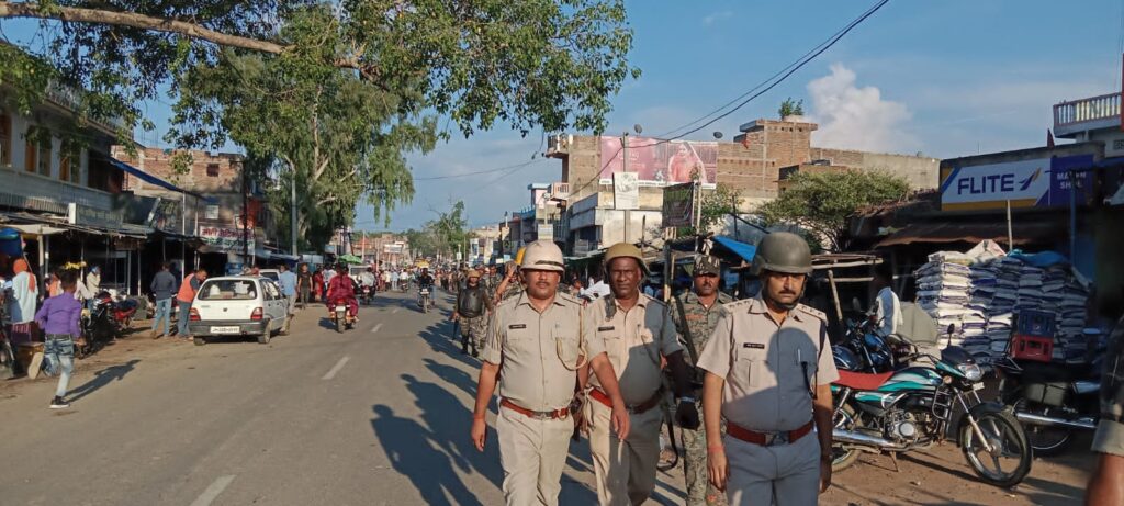 मुहर्रम को लेकर रमना मे एसडीपीओ के नेतृत्व में फ्लैग मार्च, शांति बनाए रखने की अपील