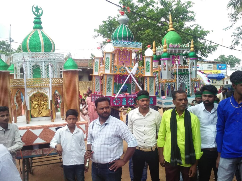 हजरत इमाम हुसैन की शहादत की याद में मनाया जाने वाला पर्व मोहर्रम पहलाम के साथ हुआ संपन्न