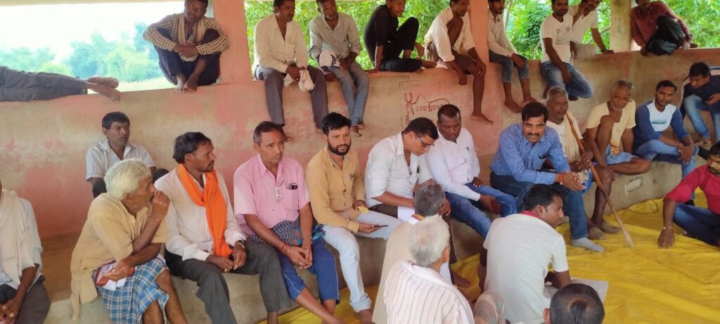 चौरिया गांव मे दुर्गा पूजा कमेटी गठन को लेकर हुई बैठक