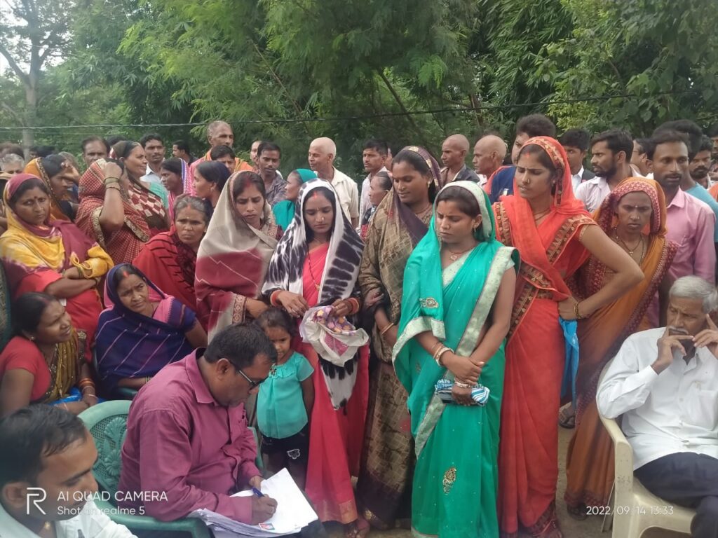 सहिया चुनाव भारी हंगामे के कारण किया गया स्थगित।