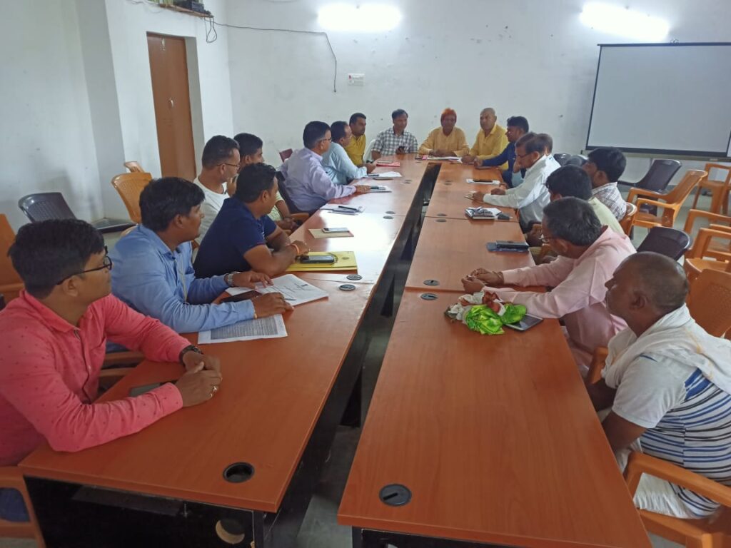 रंका प्रखंड कार्यालय में प्रखंड बीस सूत्री अध्यक्ष अहमद अली के अध्यक्षता में बैठक सम्पन्न की गई