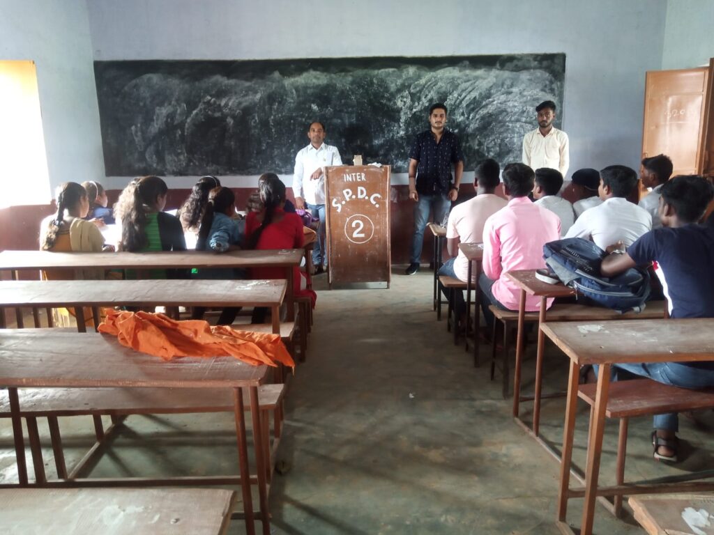 एनएसयूआई ने चलाया छात्र जोड़ो अभियान।