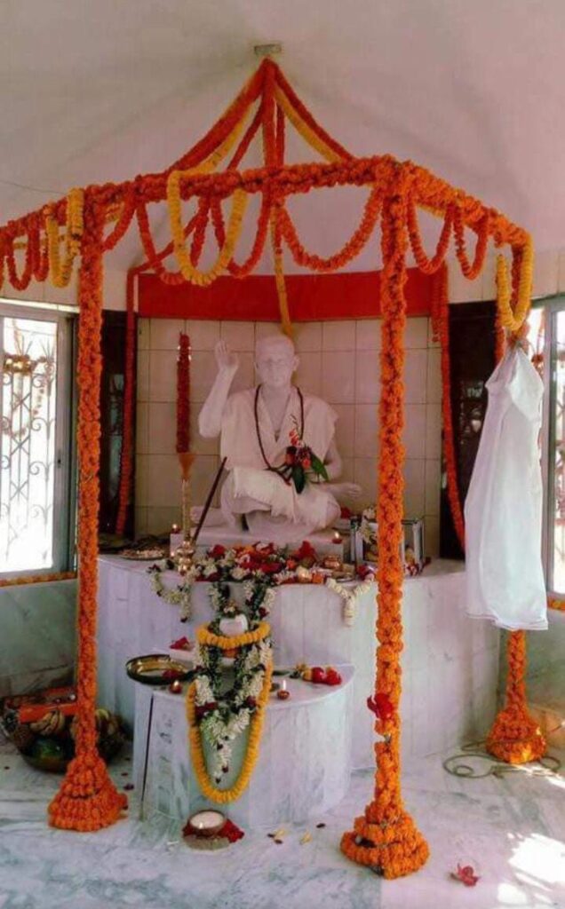 सर्वेश्वरी समूह स्थापना दिवस के शुभ अवसर पर विभिन्न कार्यक्रम का हुआ आयोजन।