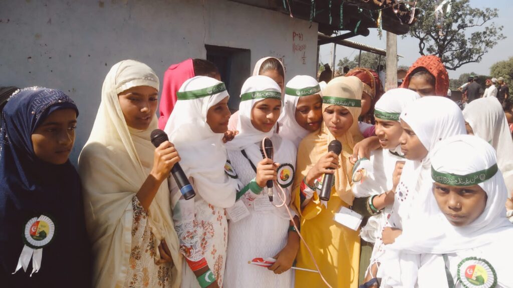 मुसलमानों का महत्वपूर्ण पर्व ईद उल मिलादुन्नबी हर्षोल्लास के साथ संपन्न।
