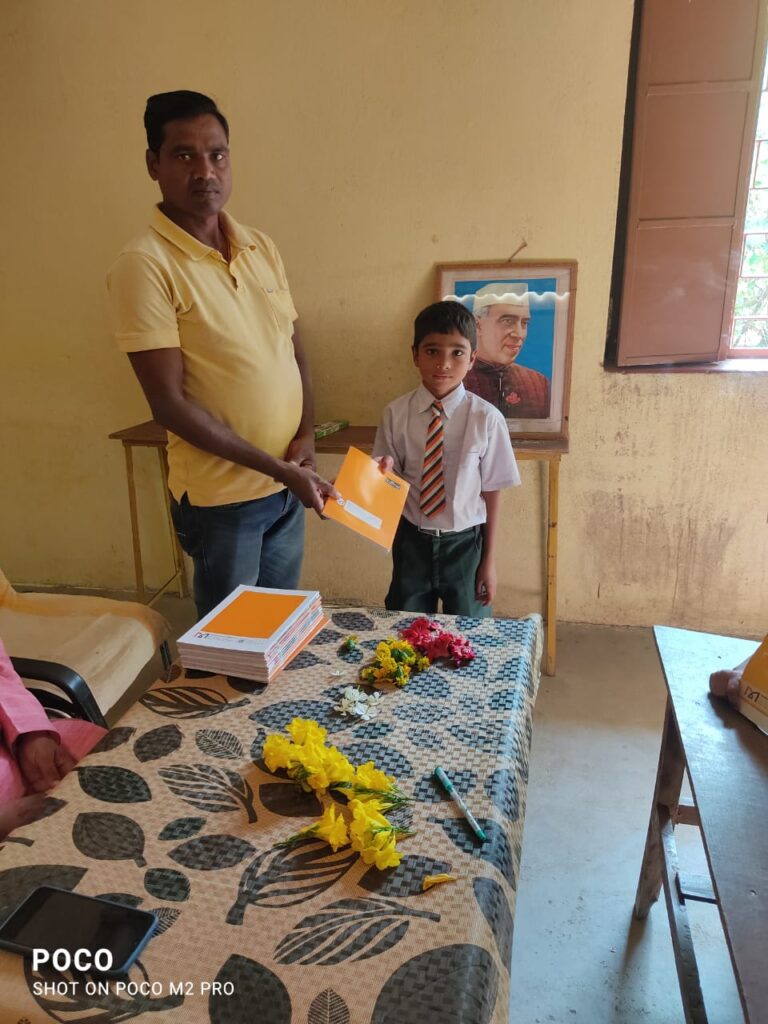 सरस्वती पब्लिक स्कूल में बाल दिवस मनाया गया।