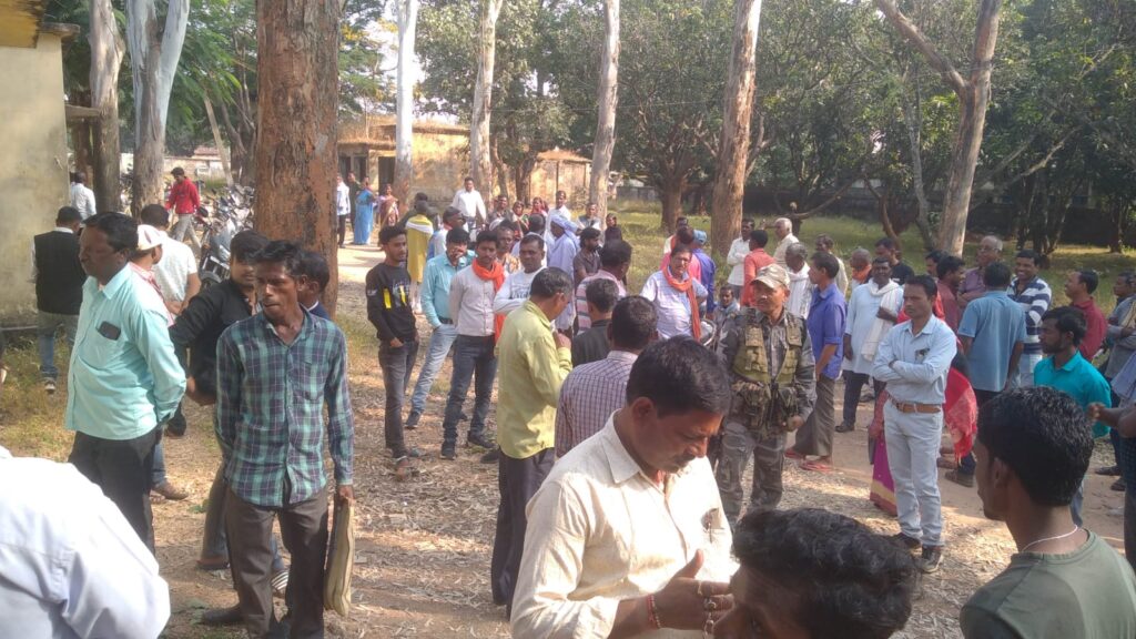 लैंपस के अध्यक्ष का चुनाव हंगामा के कारण कर दिया गया रद्द