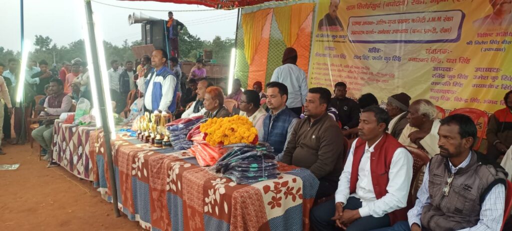 स्वर्गीय गोवर्धन सिंह फुटबॉल टूर्नामेंट का आयोजन