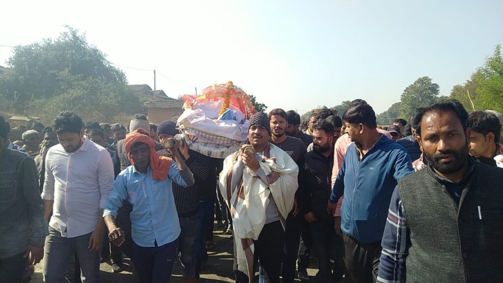 झारखंड के पूर्व स्वास्थ्य मंत्री व भवनाथपुर के विधायक भानु प्रताप शाही जी के पिताजी के निधन के दुःखद समाचार प्राप्त हुआ।