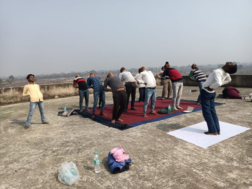 संकुल संसाधन केंद्र तेनार में शिक्षकों का पांच दिवसीय योग प्रशिक्षण हुआ संपन्न।