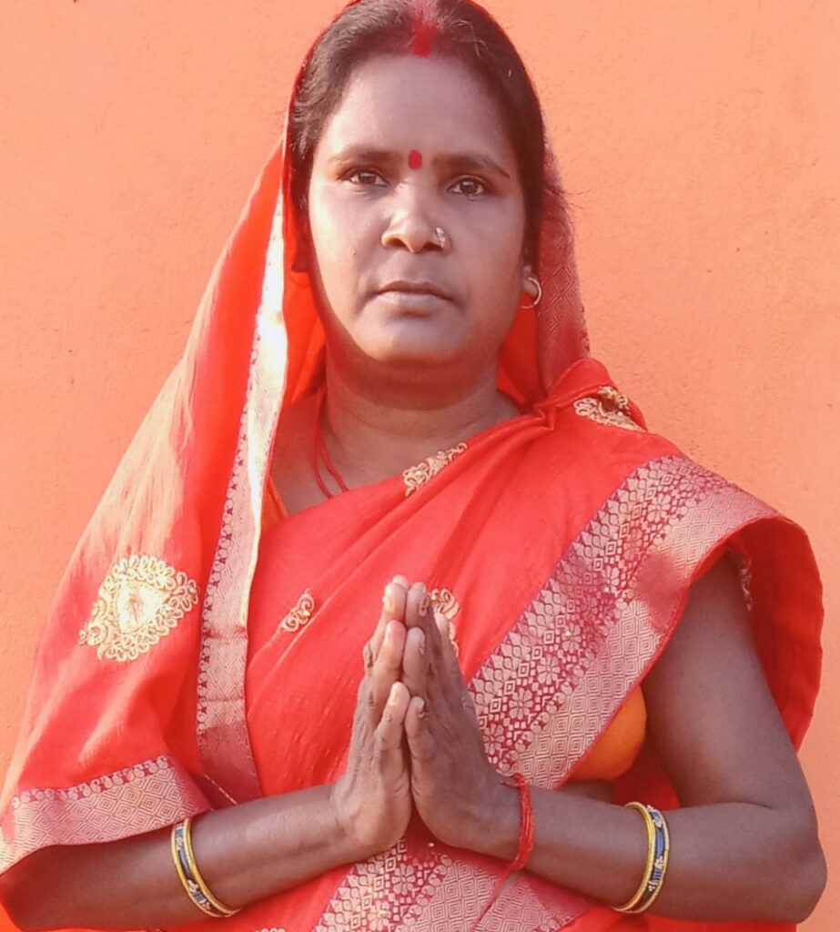 सोनदाग पंचायत के मुखिया ने बच्चों के लिए अपने निजी खर्च से कोचिंग की शुरुआत।