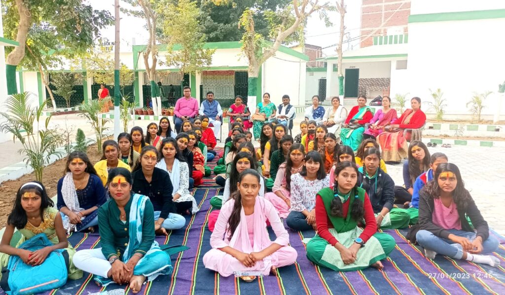 भारतीय जनता पार्टी के द्वारा राजकीयकृत बालिका +2 उच्च विद्यालय गढ़वा के प्रांगण में परीक्षा पे चर्चा कार्यक्रम का किया गया आयोजन।