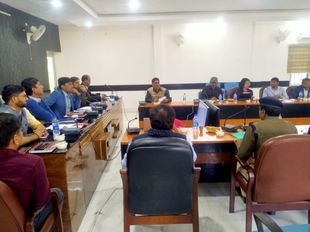 झारखण्ड राज्य के निजी क्षेत्र में स्थानीय उम्मीदवारों का नियोजन अधिनियम 2021 एवं नियमावली 2022 से संबंधित जिला स्तरीय समिति की हुई बैठक।