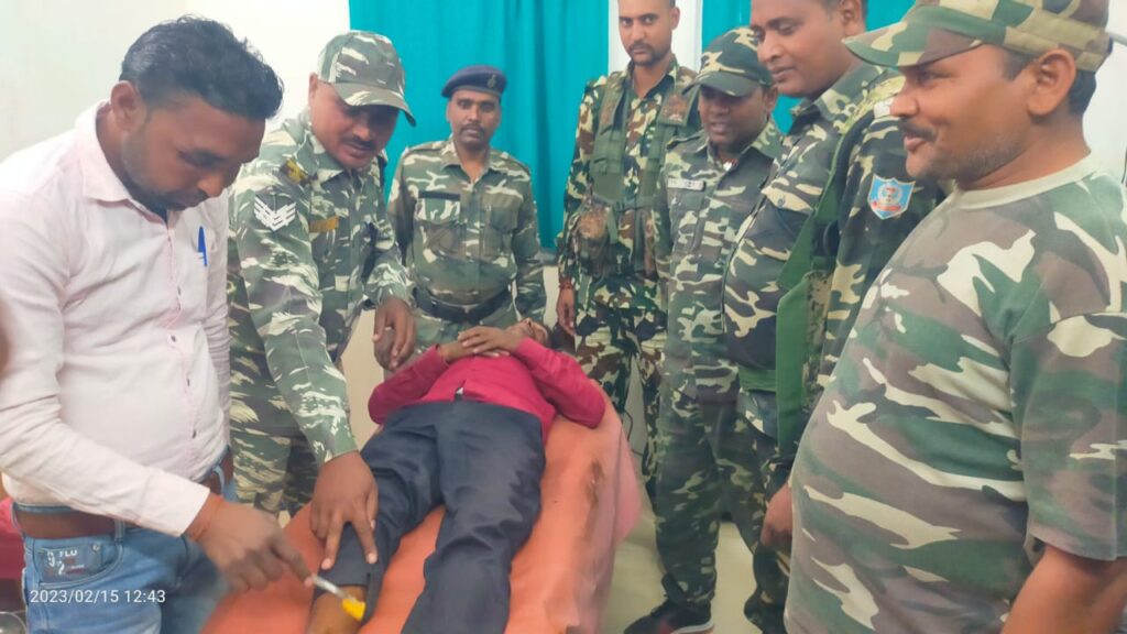 भवनाथपुर थाना पुलिस ने बुधवार को उच्च अधिकारियो के निर्देश पर भवनाथपुर सामुदायिक स्वास्थकेन्द्र में लिया फर्स्ट एड का प्रशिक्षण ।
