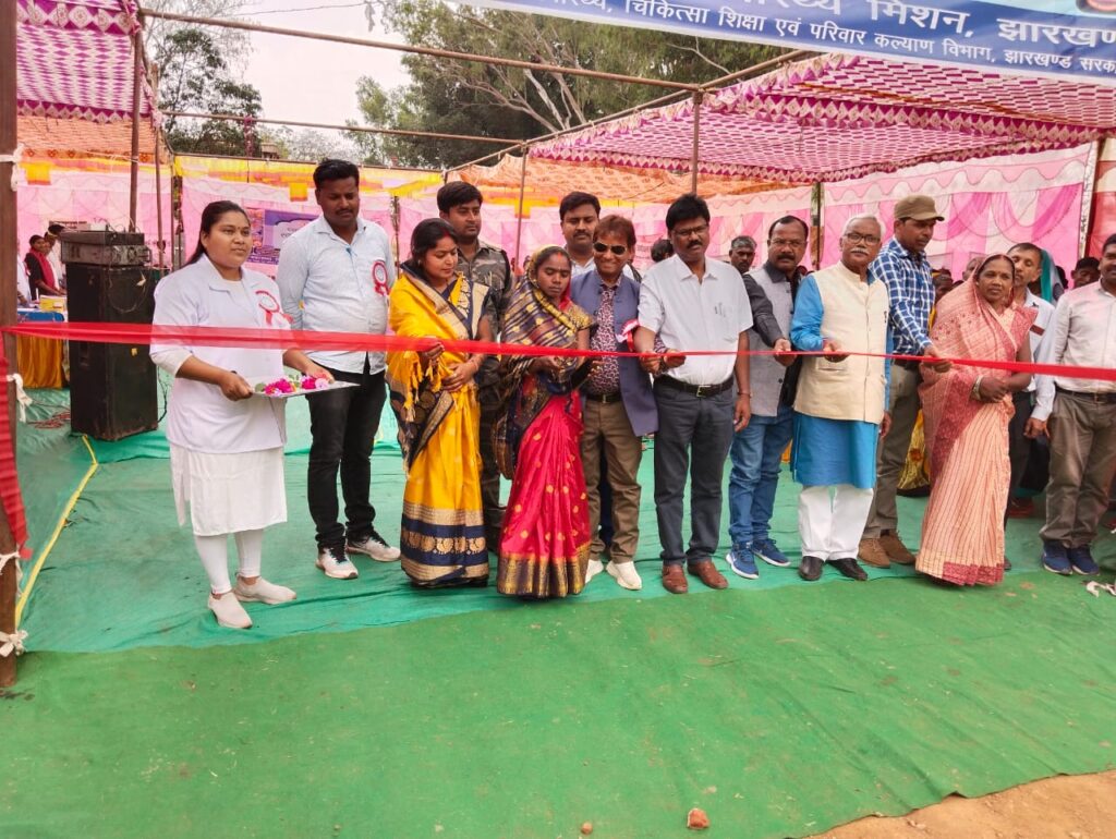 भंडरिया सामुदायिक स्वास्थ केंद्र में प्रखंड स्तरीय एक दिवसीय स्वास्थ्य मेले का किया गया आयोजन।