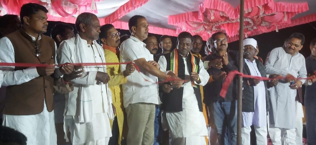 सरहुल पूजा के अवसर पर चैता दुगोला कार्यक्रम का हुआ आयोजित।