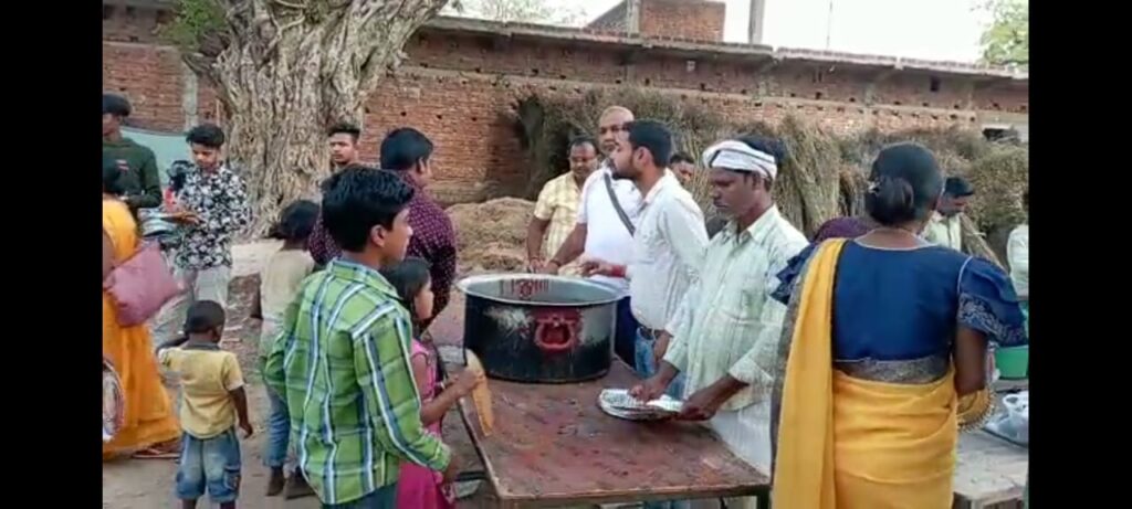 महावीर जयंती के अवसर पर श्री बंशीधर नगर मंदिर में भंडारे का हुआ आयोजन!